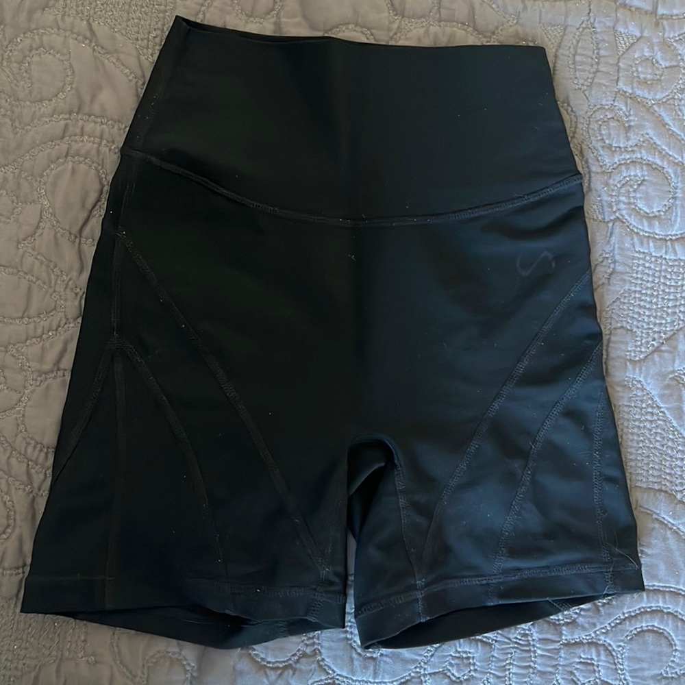 TLF fitness shorts in black